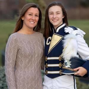 Meet your Posher, Mona